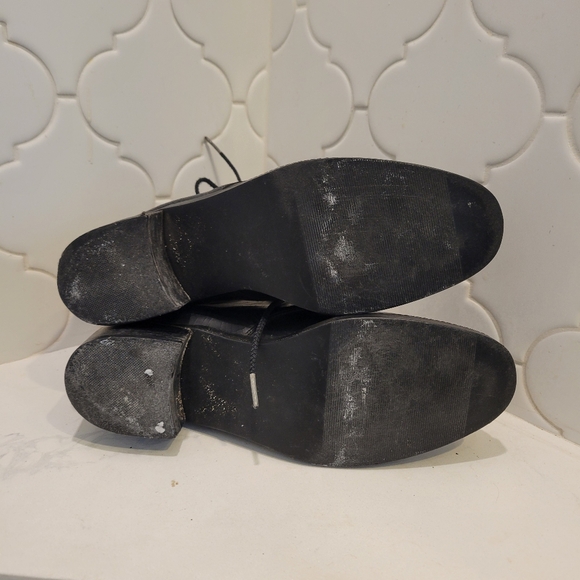 9 West Fritz Leather Boots - Picture 3 of 8